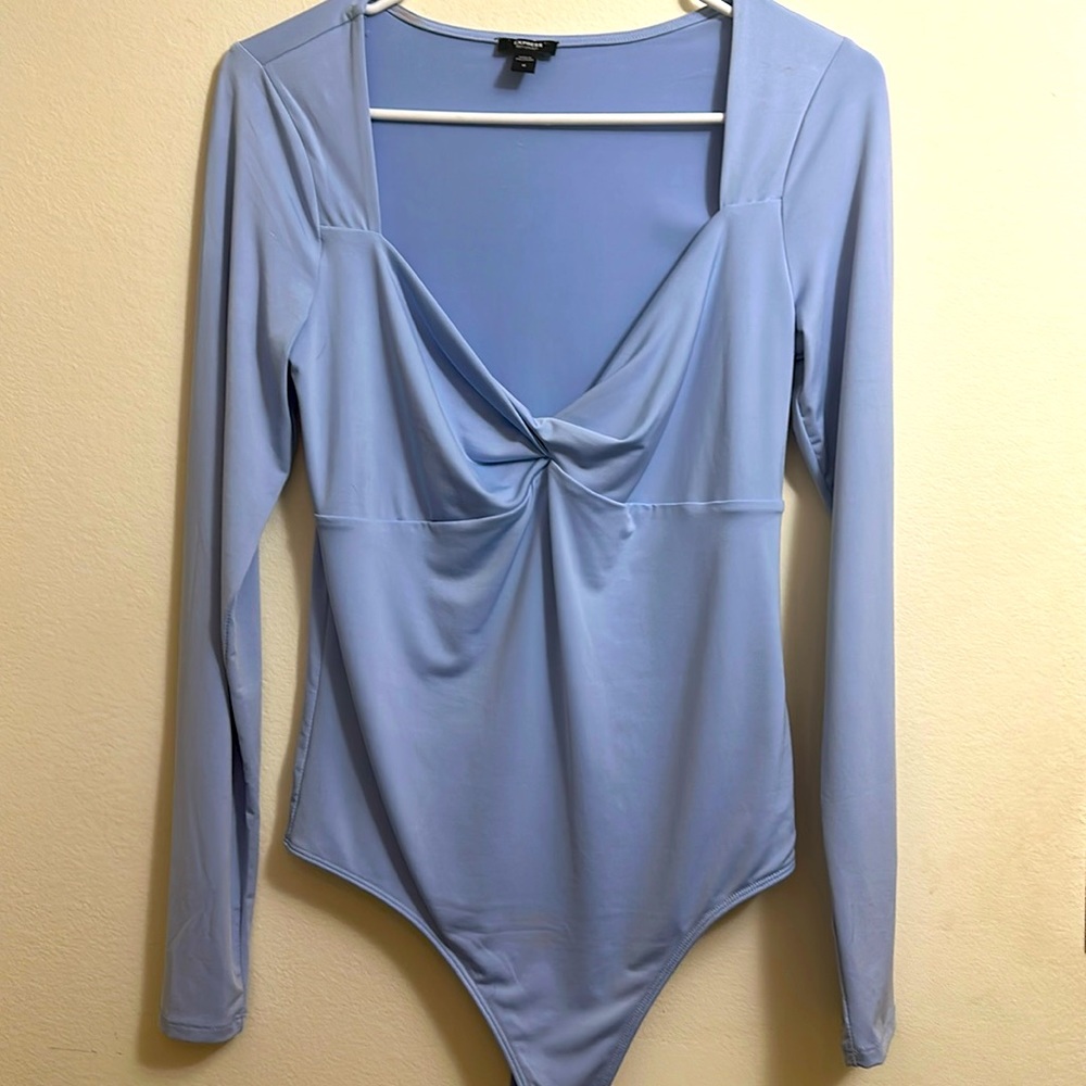 EXPRESS BODY CONTOUR TWIST FRONT BODYSUIT